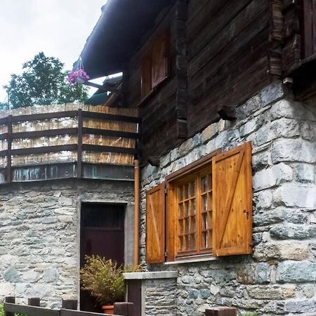 Chalet Indipendente In Centro A Valtournenche Eksteriør bilde