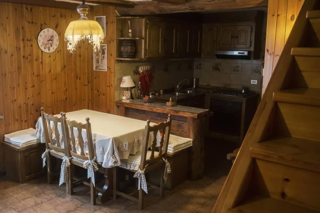 Chalet Indipendente In Centro A Valtournenche Eksteriør bilde